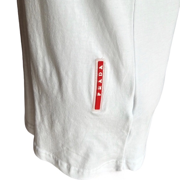 🔺Prada-Milano Woman T-Shirt 🔺 - Picture 4 of 9